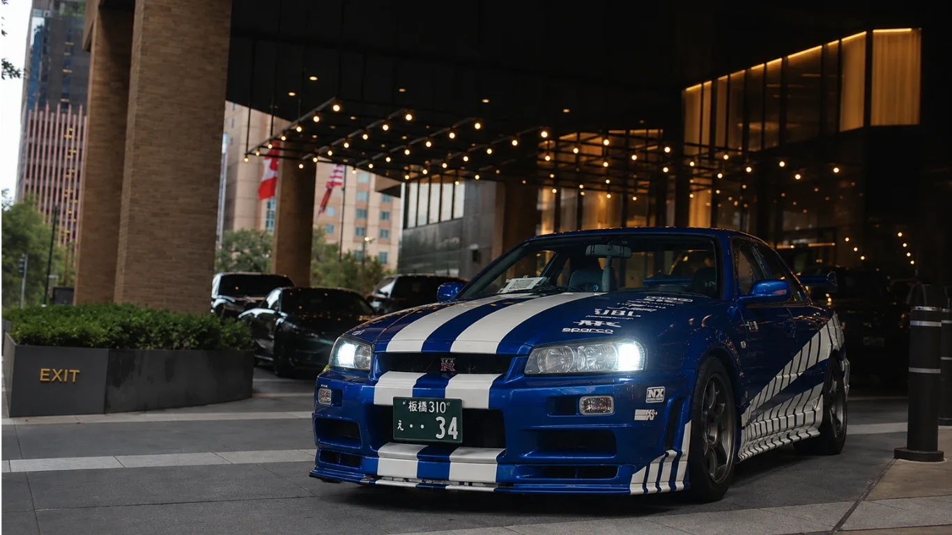 R34 Skyline at a central Tokyo hotel entrance
